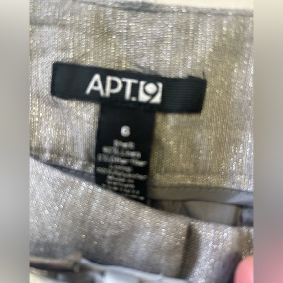 NWT APT.9 SILVER SHINY SHORTS WITH SILVER BELT IN SIZE 6 - Picture 4 of 6